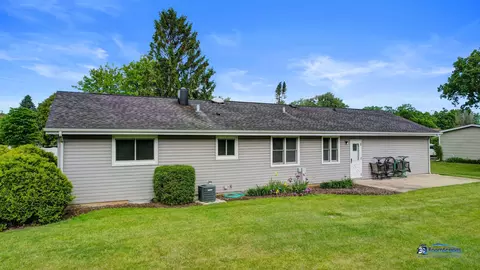 1510 Hillside Ln, Mchenry, IL 60051 photo 32