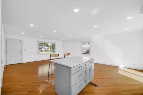 Living - 3795 Whispering Trails Dr, Hoffman Estates, IL 60192 photo 3 of 7