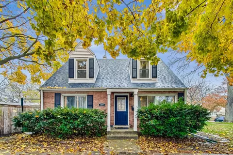 1049 Fowler Ave, Evanston, IL 60202