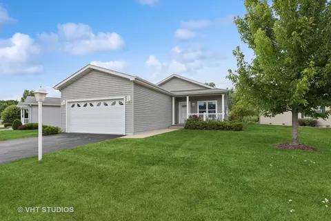 1413 Equestrian Dr, Grayslake, IL 60030