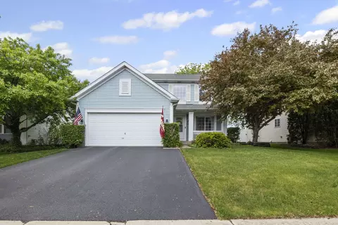 1585 Belle Haven Dr, Grayslake, IL 60030
