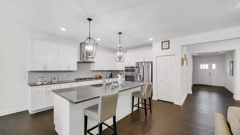 Kitchen - 16002 S Selfridge Cir, Plainfield, IL 60586 photo 2 of 4