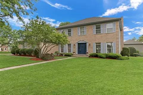 801 Fieldale Ln, Grayslake, IL 60030