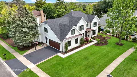 View/Area - 112 Danada Dr, Wheaton, IL 60189 photo 4 of 12