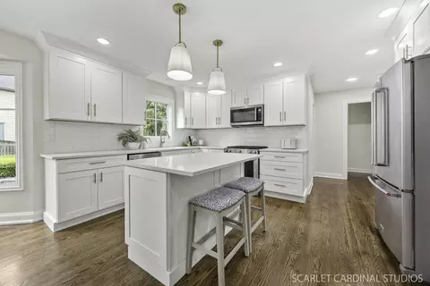 Kitchen - 112 Danada Dr, Wheaton, IL 60189 photo 4 of 5