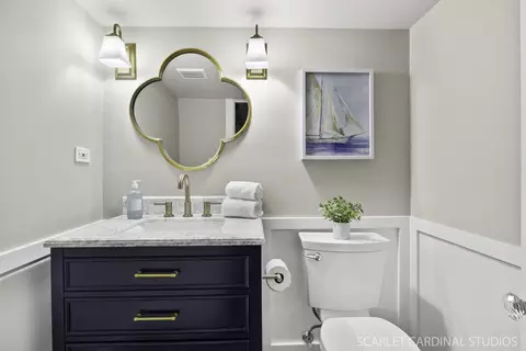 Bath - 112 Danada Dr, Wheaton, IL 60189 photo 5 of 5