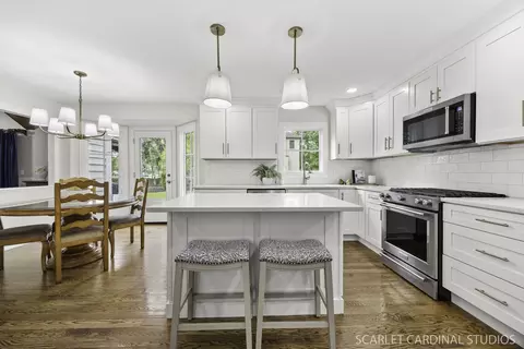 Kitchen - 112 Danada Dr, Wheaton, IL 60189 photo 3 of 5