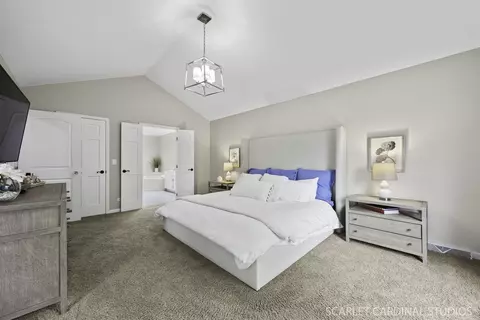 Bedroom - 112 Danada Dr, Wheaton, IL 60189 photo 2 of 4