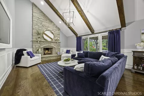 Living - 112 Danada Dr, Wheaton, IL 60189 photo 1 of 2