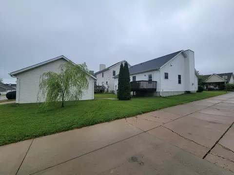 Exterior - 1117 Abercorn St, Normal, IL 61761 photo 5 of 5