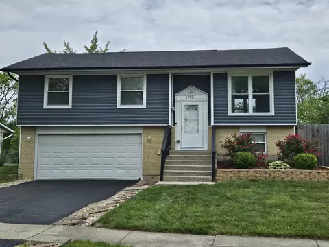 17921 Normandy Ln, Hazel Crest, IL 60429