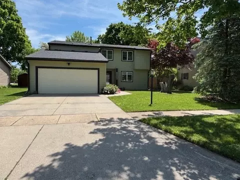 Exterior - 2112 Mayfair Rd, Champaign, IL 61821 photo 2 of 9