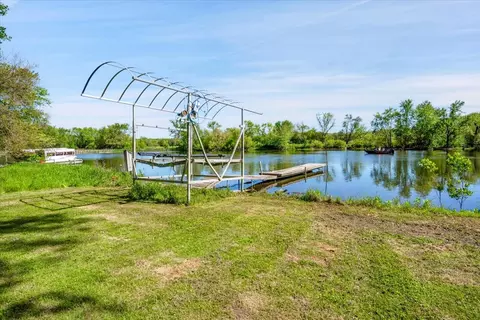 2425 W Riverside Dr, Mchenry, IL 60050 photo 23