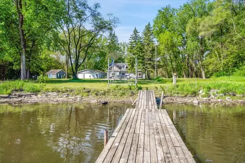 2425 W Riverside Dr, Mchenry, IL 60050 photo 21
