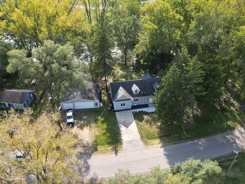 2425 W Riverside Dr, Mchenry, IL 60050 photo 27