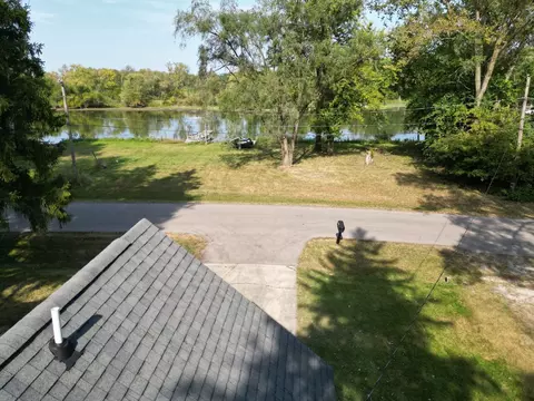2425 W Riverside Dr, Mchenry, IL 60050 photo 25