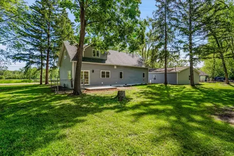 2425 W Riverside Dr, Mchenry, IL 60050 photo 18
