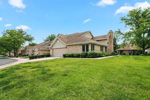 1229 Arbor Dr, Lemont, IL 60439