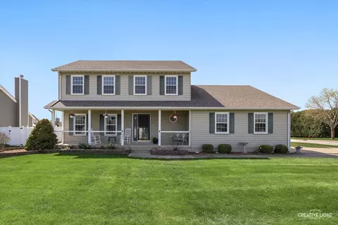 1345 William St, Sycamore, IL 60178