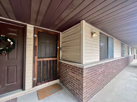 1301 Brian Pl #9, Urbana, IL 61802