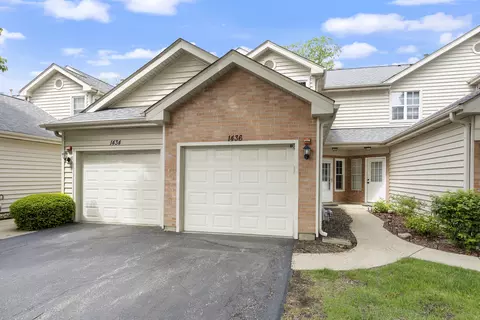 1436 Golfview Dr, Glendale Heights, IL 60139