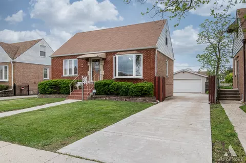 4010 Bobby Ln, Schiller Park, IL 60176