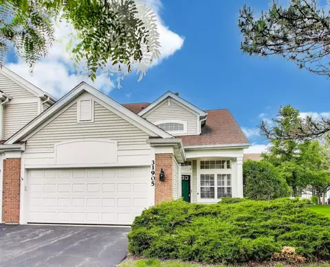 31905 Millard Cir, Warrenville, IL 60555