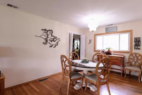 80 Flagstaff Ln, Hoffman Estates, IL 60169 photo 5