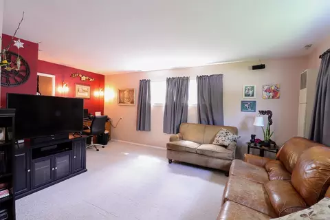 80 Flagstaff Ln, Hoffman Estates, IL 60169 photo 11