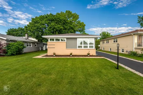 1166 S Highland Ave, Arlington Heights, IL 60005