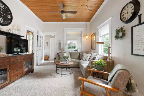 Living - 17918 Ridgewood Ave, Lansing, IL 60438 photo 2 of 2