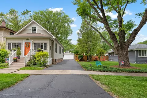 17918 Ridgewood Ave, Lansing, IL 60438