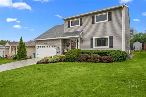 54 W 18th St, Lombard, IL 60148