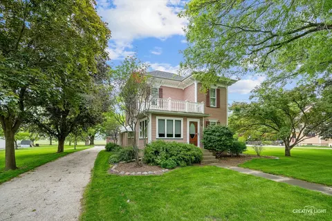 204 E Galena St, Big Rock, IL 60511