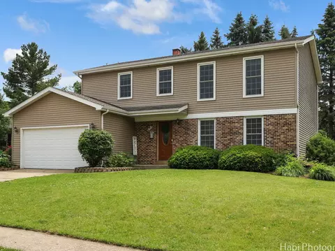 Exterior - 5501 Abbey Dr, Mchenry, IL 60050 photo 1 of 5
