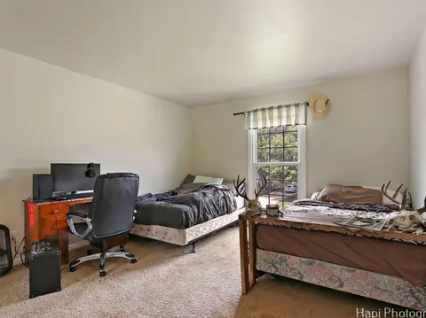 Bedroom - 5501 Abbey Dr, Mchenry, IL 60050 photo 5 of 6