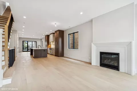 851 W Wolfram St #1, Chicago, IL 60657 photo 9