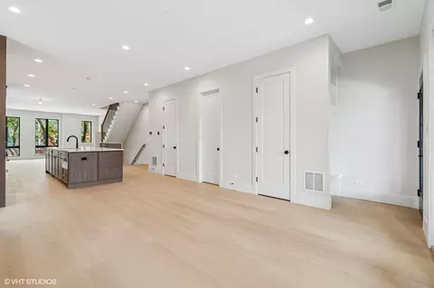 851 W Wolfram St #1, Chicago, IL 60657 photo 14