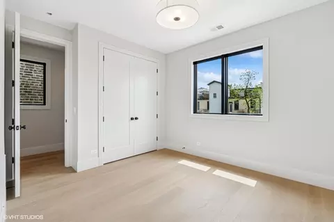 851 W Wolfram St #1, Chicago, IL 60657 photo 26