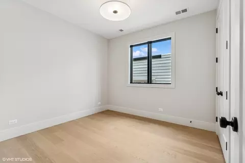 851 W Wolfram St #1, Chicago, IL 60657 photo 28
