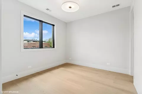 851 W Wolfram St #1, Chicago, IL 60657 photo 27