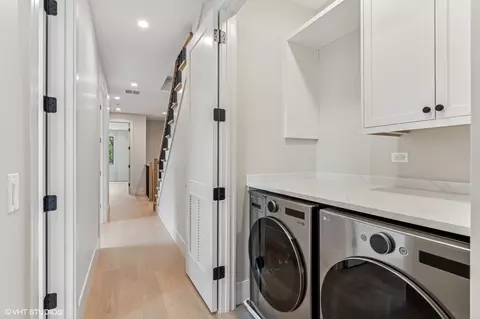 851 W Wolfram St #1, Chicago, IL 60657 photo 36