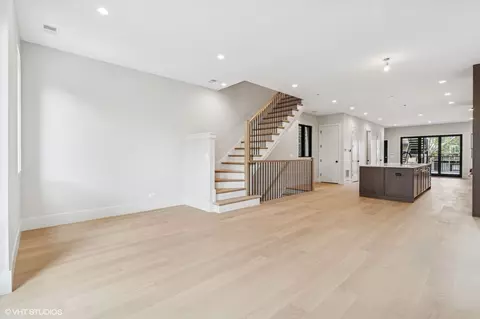 851 W Wolfram St #1, Chicago, IL 60657 photo 10
