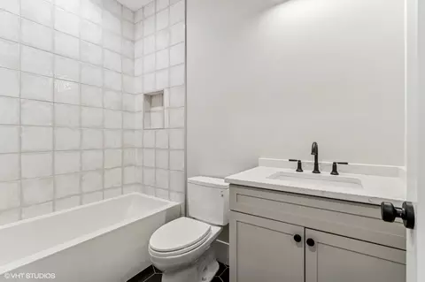 851 W Wolfram St #1, Chicago, IL 60657 photo 29