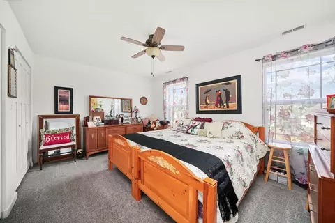 Bedroom - 6010 Peart Rd, Morris, IL 60450 photo 5 of 5