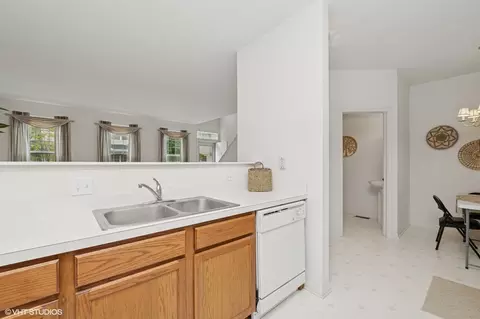 Kitchen - 707 Morris Ct, Lakemoor, IL 60051 photo 3 of 3