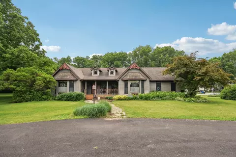 Exterior - 3560 N Chamlin Dr, Morris, IL 60450 photo 6 of 19