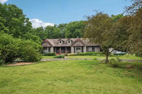 Exterior - 3560 N Chamlin Dr, Morris, IL 60450 photo 3 of 19