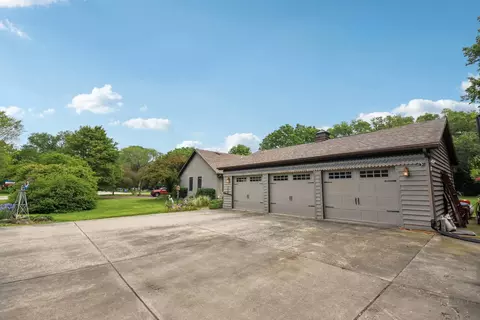 Exterior - 3560 N Chamlin Dr, Morris, IL 60450 photo 18 of 19