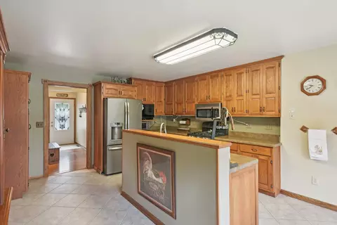 Kitchen - 3560 N Chamlin Dr, Morris, IL 60450 photo 3 of 6